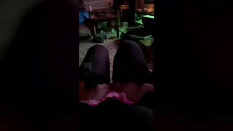yoorlilsecret online show from June 21, 2026, 6:16 am