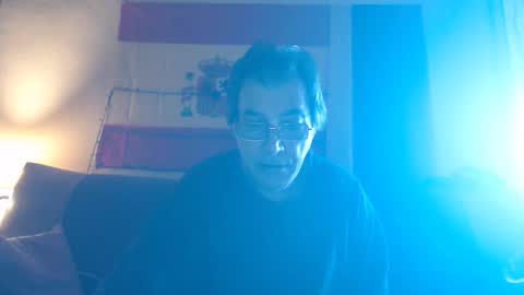 yosep online show from October 18, 2025, 7:31 am