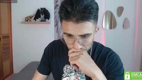 Snapshot of yoshy_man chatting on January 25, 2025, 6:34 am yoshy_man online show from January 25, 2025, 6:34 am