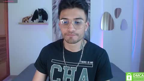 Snapshot of yoshy_man chatting on February 1, 2025, 6:32 am yoshy_man online show from February 1, 2025, 6:32 am