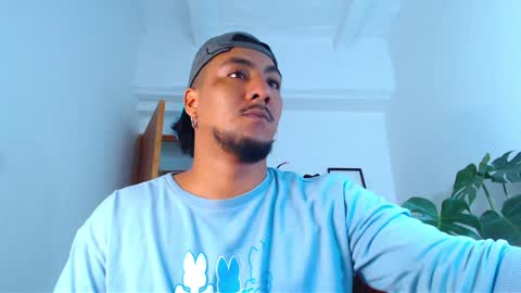 Enzo online show from February 2, 2025, 10:35 am