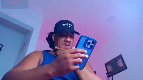 Snapshot of yosoy_enzo2020 chatting on April 28, 2026, 4:39 am Enzo online show from April 28, 2026, 4:39 am