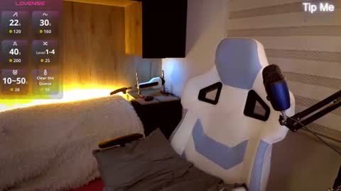 Snapshot of yosoykore_ chatting on August 9, 2026, 8:14 pm Kore online show from August 9, 2026, 8:14 pm