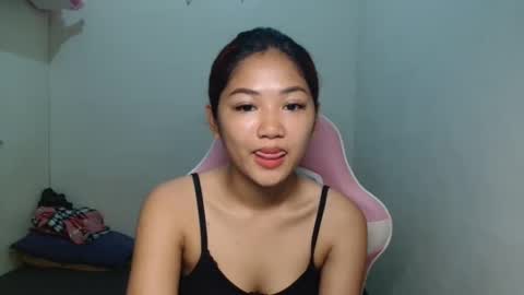Snapshot of yosufloversweet chatting on May 18, 2026, 3:57 am fin online show from May 18, 2026, 3:57 am