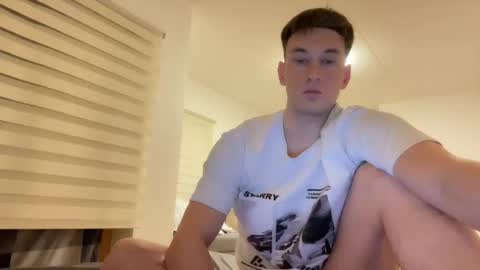 Snapshot of youcan__ chatting on March 3, 2026, 4:57 pm youcan__ online show from March 3, 2026, 4:57 pm