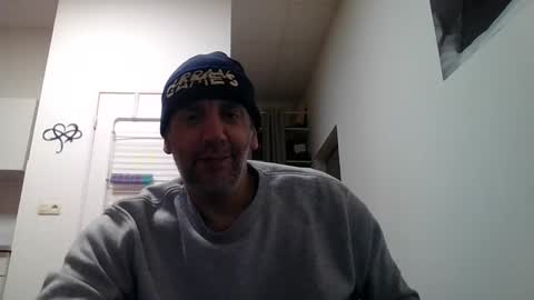 Snapshot of youdeservit chatting on March 5, 2025, 6:12 am CrayZio online show from March 5, 2025, 6:12 am