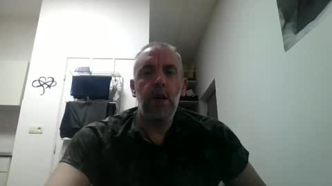 Snapshot of youdeservit chatting on October 6, 2025, 3:15 am CrayZio online show from October 6, 2025, 3:15 am