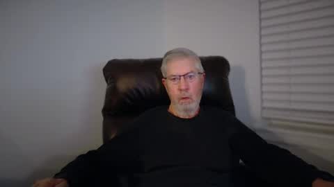 Snapshot of yougogirl_3 chatting on December 14, 2025, 1:16 pm Colorado Guy Straight online show from December 14, 2025, 1:16 pm