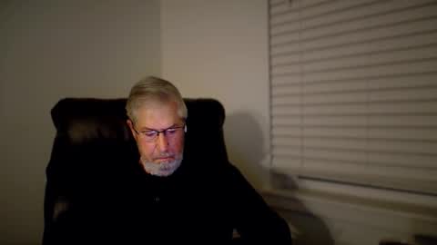 Snapshot of yougogirl_3 chatting on December 23, 2025, 10:57 am Colorado Guy Straight online show from December 23, 2025, 10:57 am