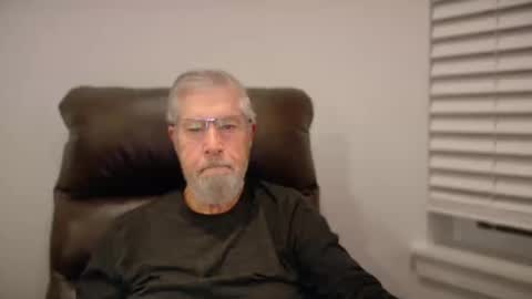 Snapshot of yougogirl_3 chatting on January 10, 2026, 12:29 pm Colorado Guy Straight online show from January 10, 2026, 12:29 pm