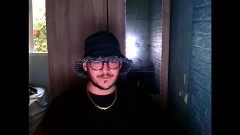 Snapshot of younromki chatting on February 9, 2026, 12:53 pm A... online show from February 9, 2026, 12:53 pm