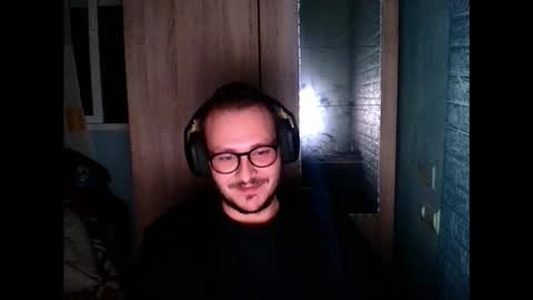 Snapshot of younromki chatting on February 17, 2026, 6:47 pm A... online show from February 17, 2026, 6:47 pm