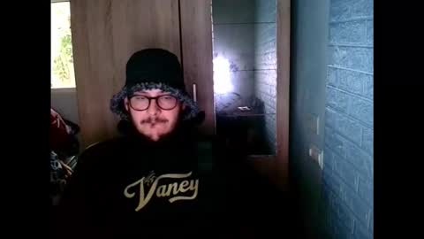 Snapshot of younromki chatting on March 14, 2026, 1:05 pm A... online show from March 14, 2026, 1:05 pm