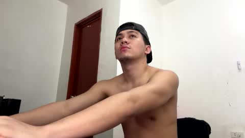 Cyrus online show from June 4, 2026, 6:36 pm
