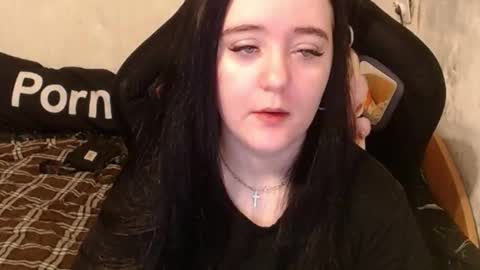 your_8a8y online show from October 28, 2025, 11:36 am