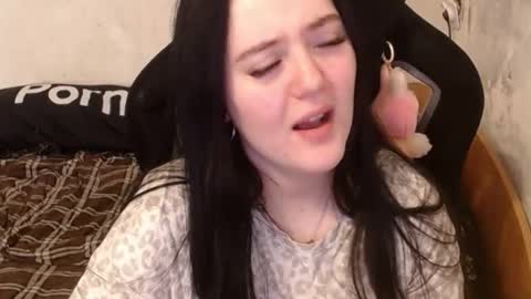 your_8a8y online show from October 30, 2025, 8:16 am