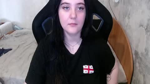 your_8a8y online show from April 23, 2026, 12:29 pm