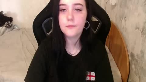 your_8a8y online show from April 25, 2026, 1:41 pm