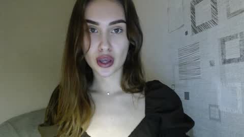 Snapshot of your_ameliaa chatting on March 8, 2026, 2:54 pm Amelia online show from March 8, 2026, 2:54 pm