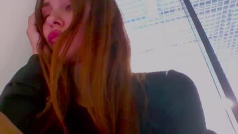 Amelia online show from June 14, 2026, 12:51 pm