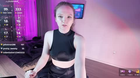 Snapshot of your_bunny chatting on December 5, 2024, 3:04 am Bunny online show from December 5, 2024, 3:04 am