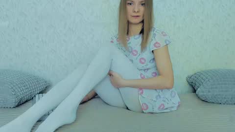 Lily online show from January 20, 2025, 9:46 am