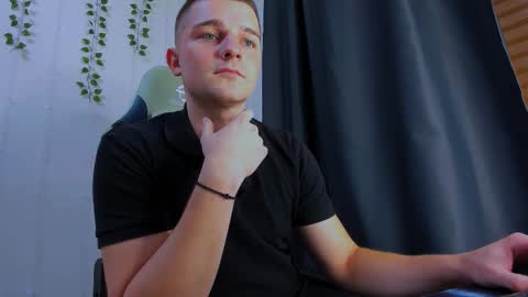 your_claddagh online show from October 19, 2025, 2:50 pm