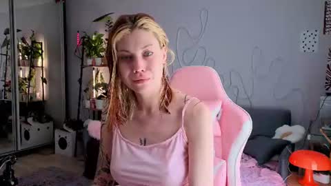 Snapshot of your_corvus chatting on June 23, 2026, 12:14 pm your_corvus online show from June 23, 2026, 12:14 pm