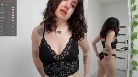 Snapshot of your_cute_bunny chatting on May 9, 2026, 1:49 pm Adrianne online show from May 9, 2026, 1:49 pm