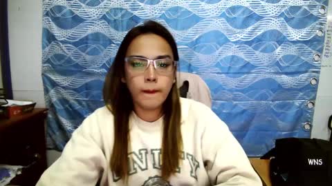 your_dreamgirlxxx69 online show from March 6, 2025, 3:02 am