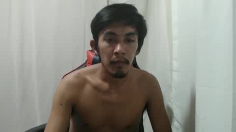 your_guy111 online show from May 6, 2026, 3:17 pm