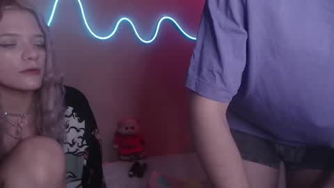 Your Horny Friends online show from February 22, 2025, 3:36 pm