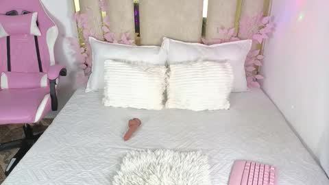 Isa online show from January 7, 2026, 12:57 am