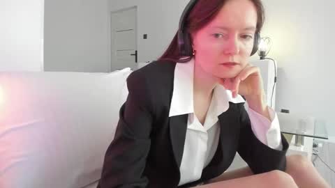 Snapshot of your_librarian chatting on December 16, 2025, 9:47 am Your Librarian online show from December 16, 2025, 9:47 am