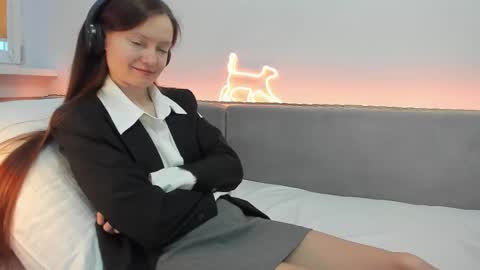 Snapshot of your_librarian chatting on February 10, 2026, 2:54 pm Your Librarian online show from February 10, 2026, 2:54 pm