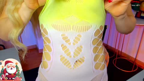 your_little_ online show from December 16, 2024, 5:33 pm