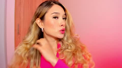 your_little_ online show from January 6, 2025, 3:08 pm