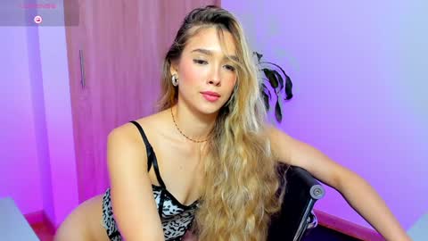 your_little_ online show from January 31, 2025, 12:40 pm