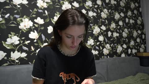 Meri  online show from February 8, 2025, 9:04 pm