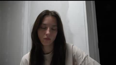 Meri  online show from October 15, 2025, 8:20 pm