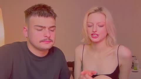 your_molly_mark online show from October 24, 2025, 5:53 pm