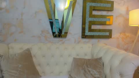 Evelin  online show from October 29, 2025, 9:27 pm