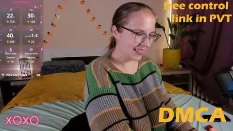 Pennyy online show from October 15, 2025, 7:47 pm