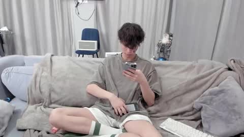 your_shy_guy online show from March 11, 2025, 7:36 pm