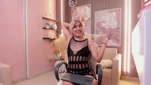 Snapshot of your_sissytrans chatting on May 5, 2026, 11:24 pm NATASHA online show from May 5, 2026, 11:24 pm