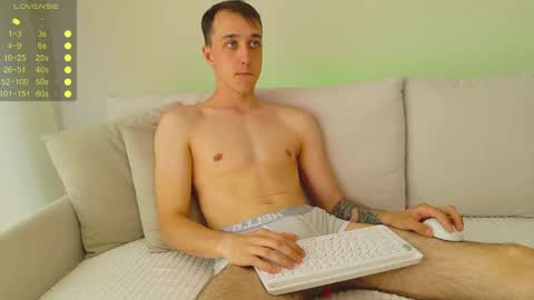 Snapshot of your_super_hero chatting on May 26, 2026, 3:02 am Alex online show from May 26, 2026, 3:02 am