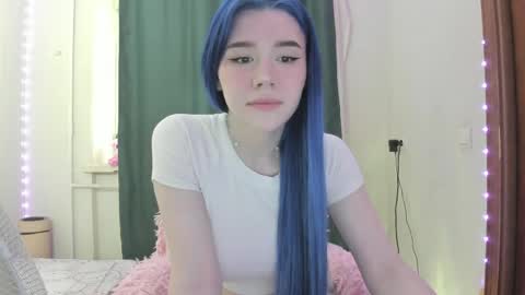 Snapshot of your_tender_doll chatting on June 4, 2026, 3:18 pm Alice online show from June 4, 2026, 3:18 pm
