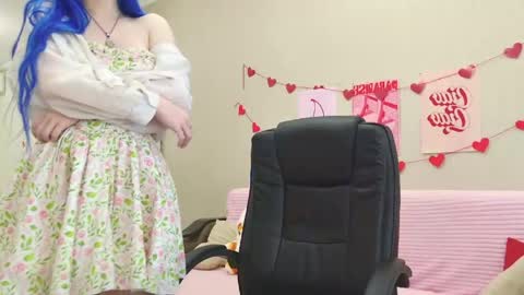 Snapshot of your_tender_doll chatting on June 6, 2026, 11:15 am Alice online show from June 6, 2026, 11:15 am
