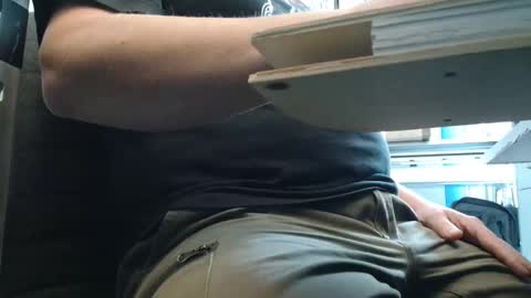 your_tipie online show from November 17, 2025, 9:48 am