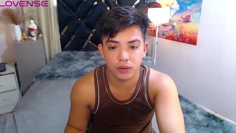 yourasian_bradley online show from October 6, 2025, 5:27 am